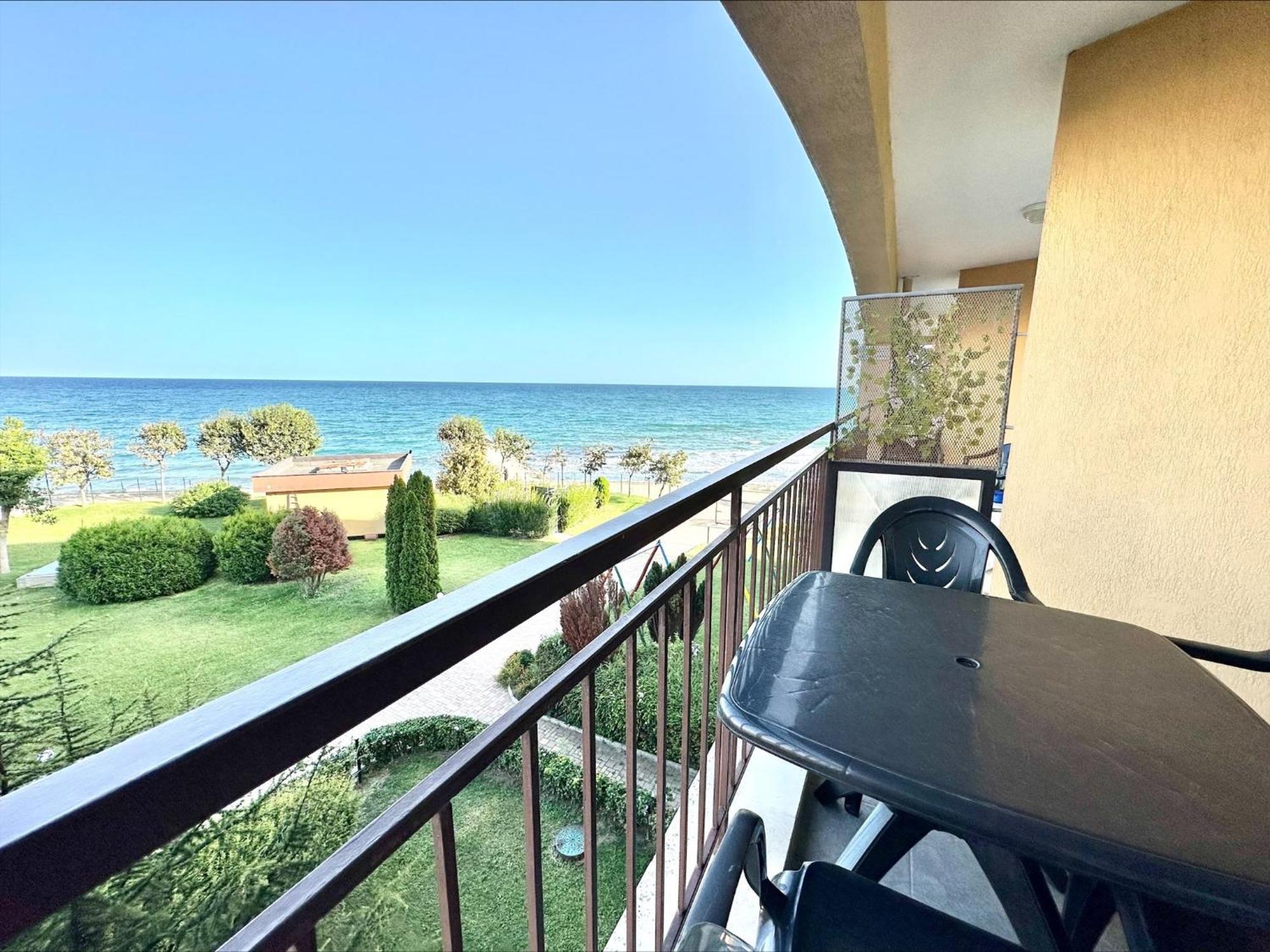 Menada Grand Resort Apartments Aheloy Exterior foto