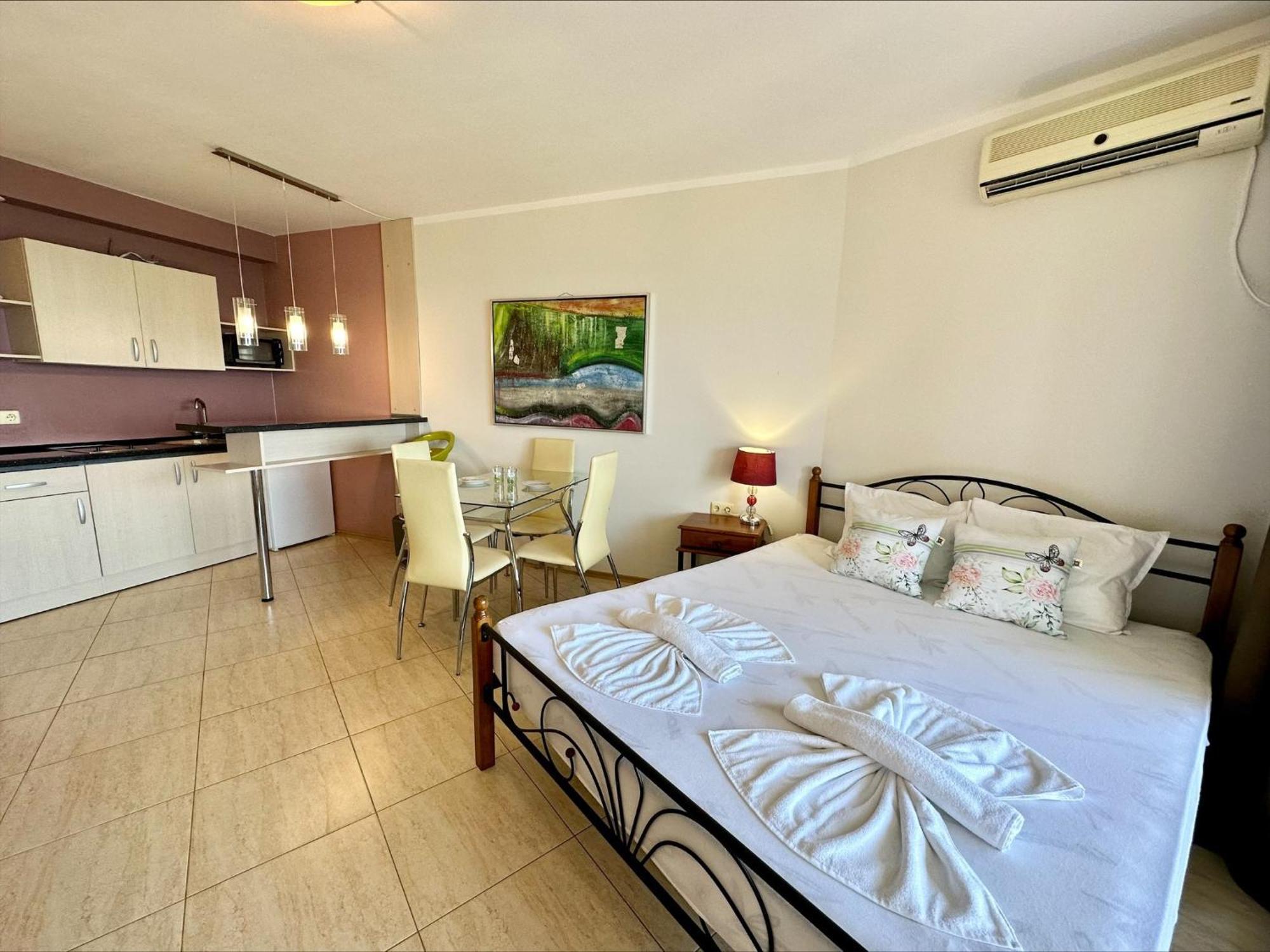 Menada Grand Resort Apartments Aheloy Quarto foto